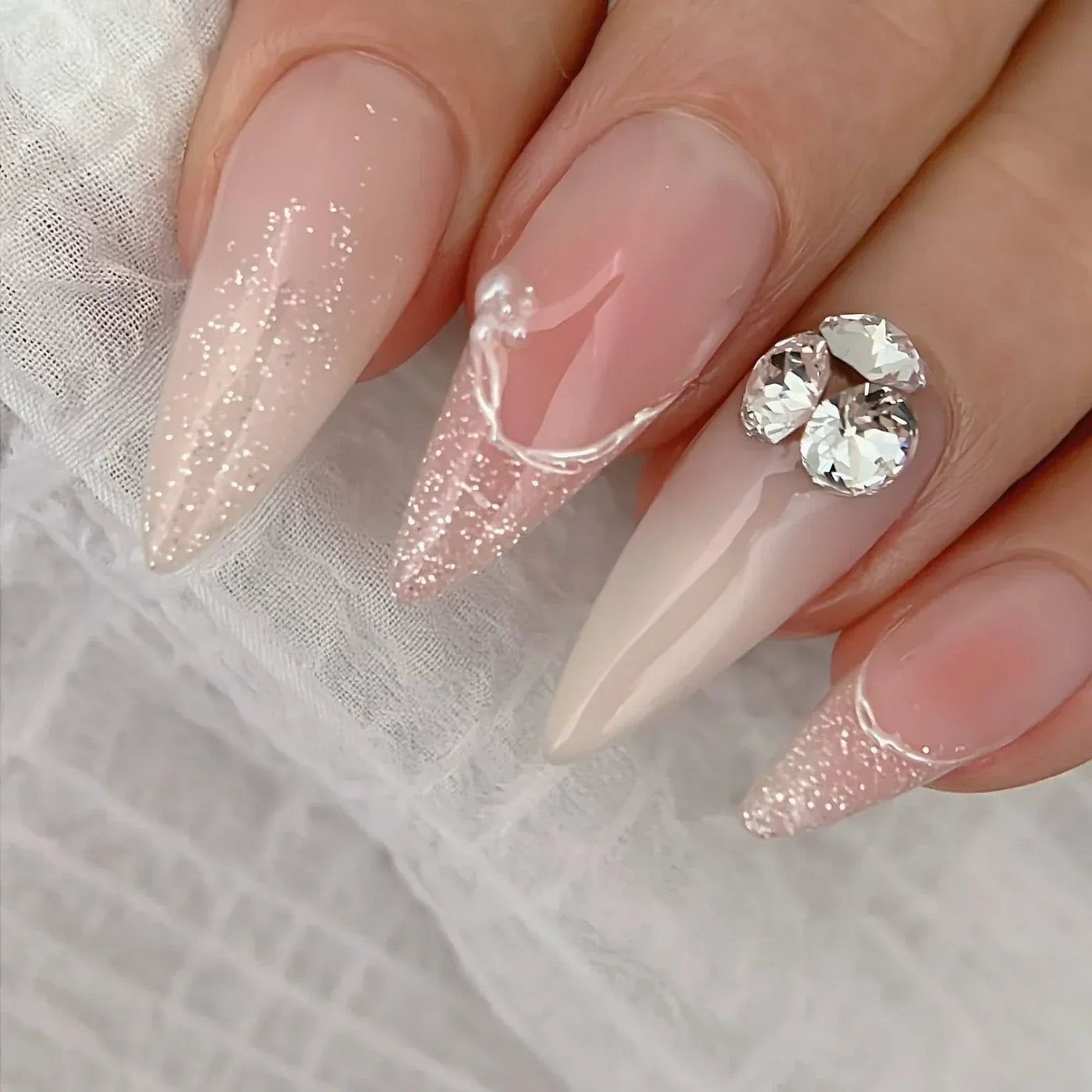 Glitter Gel Shiny Nailbayo DOI | Nailbayo