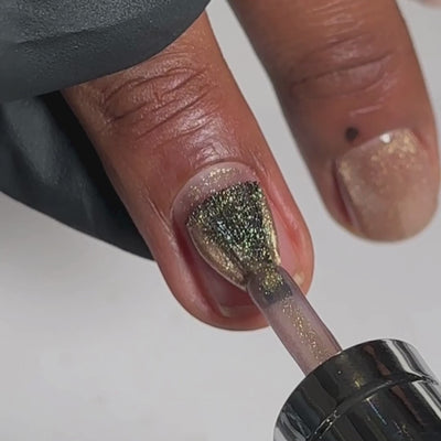 The GelBottle Jingle Cat-Eye